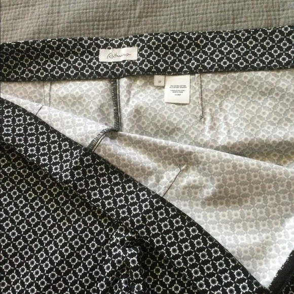 Capris size 17 - Picture 2 of 2